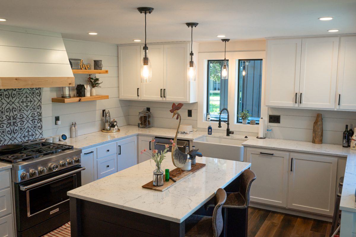 Remodeled Sunriver kitchen with modern finishes